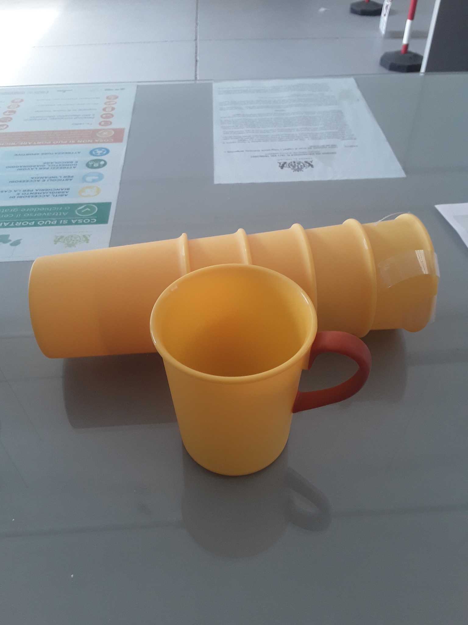 Set Tazze in plastica 