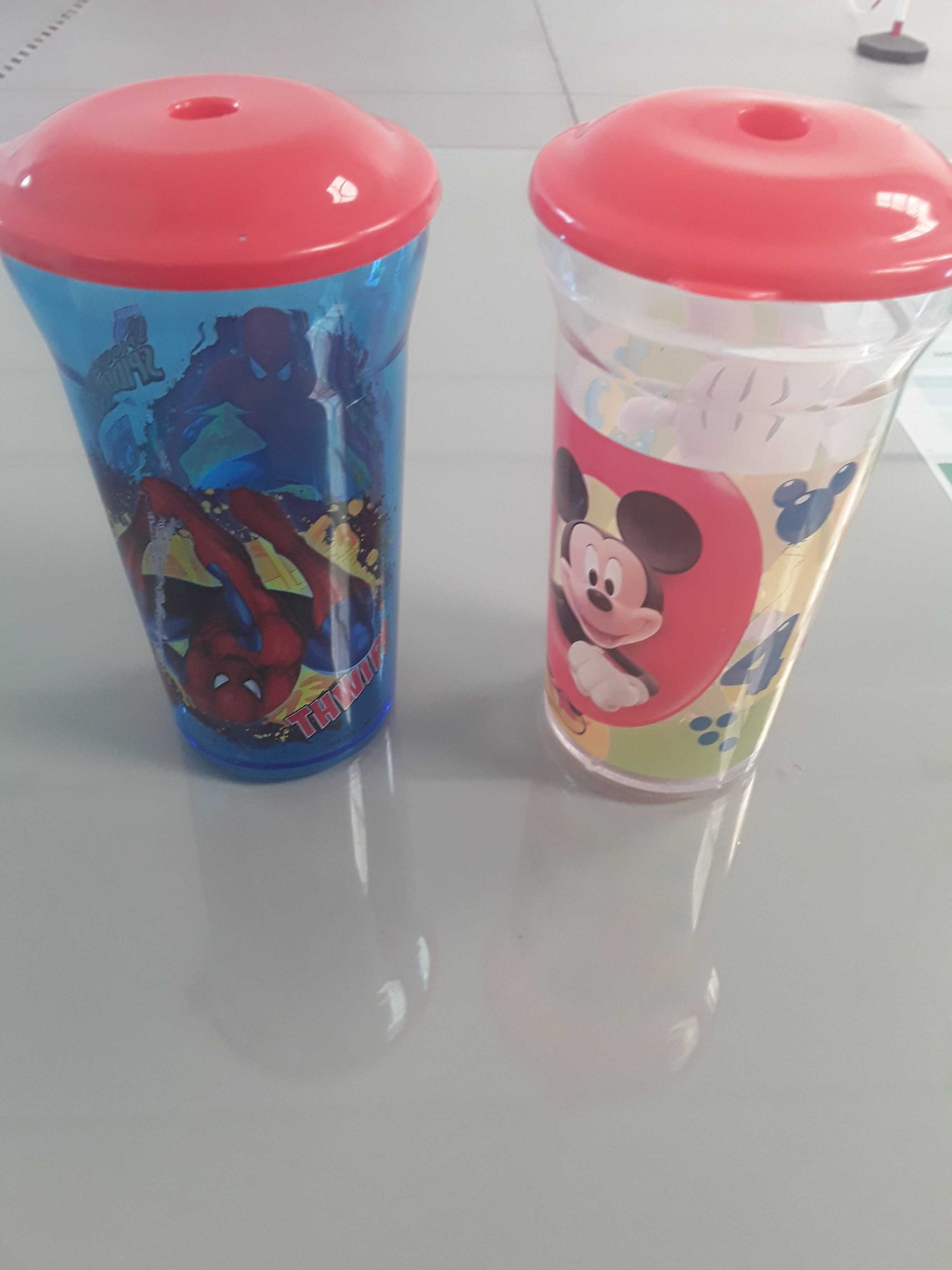 bicchieri in plastica 