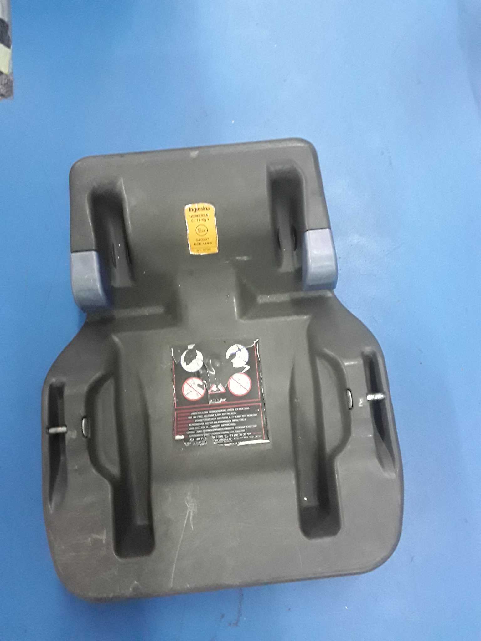 Supporto ovetto da macchina 