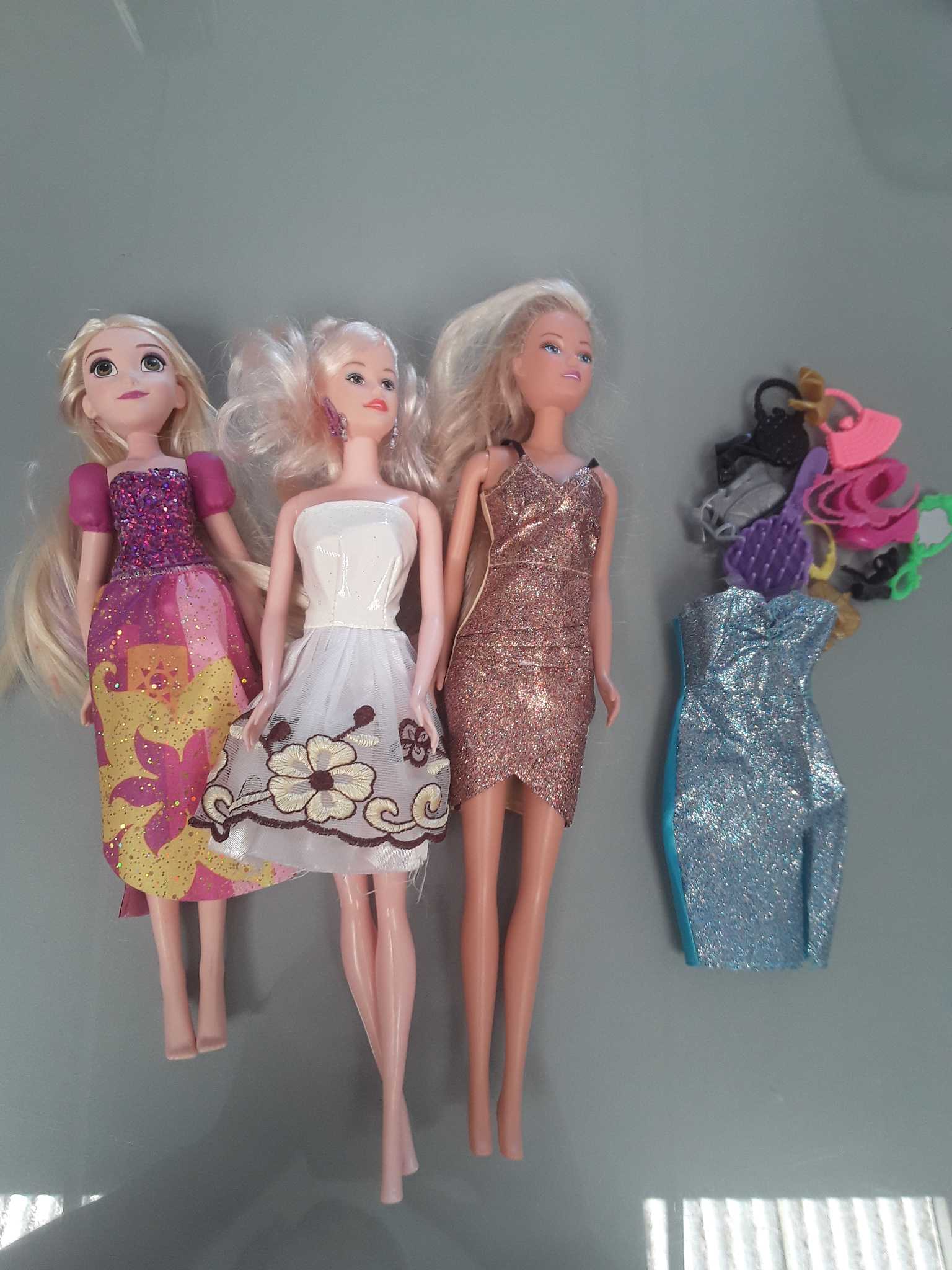 bambole con accessori 