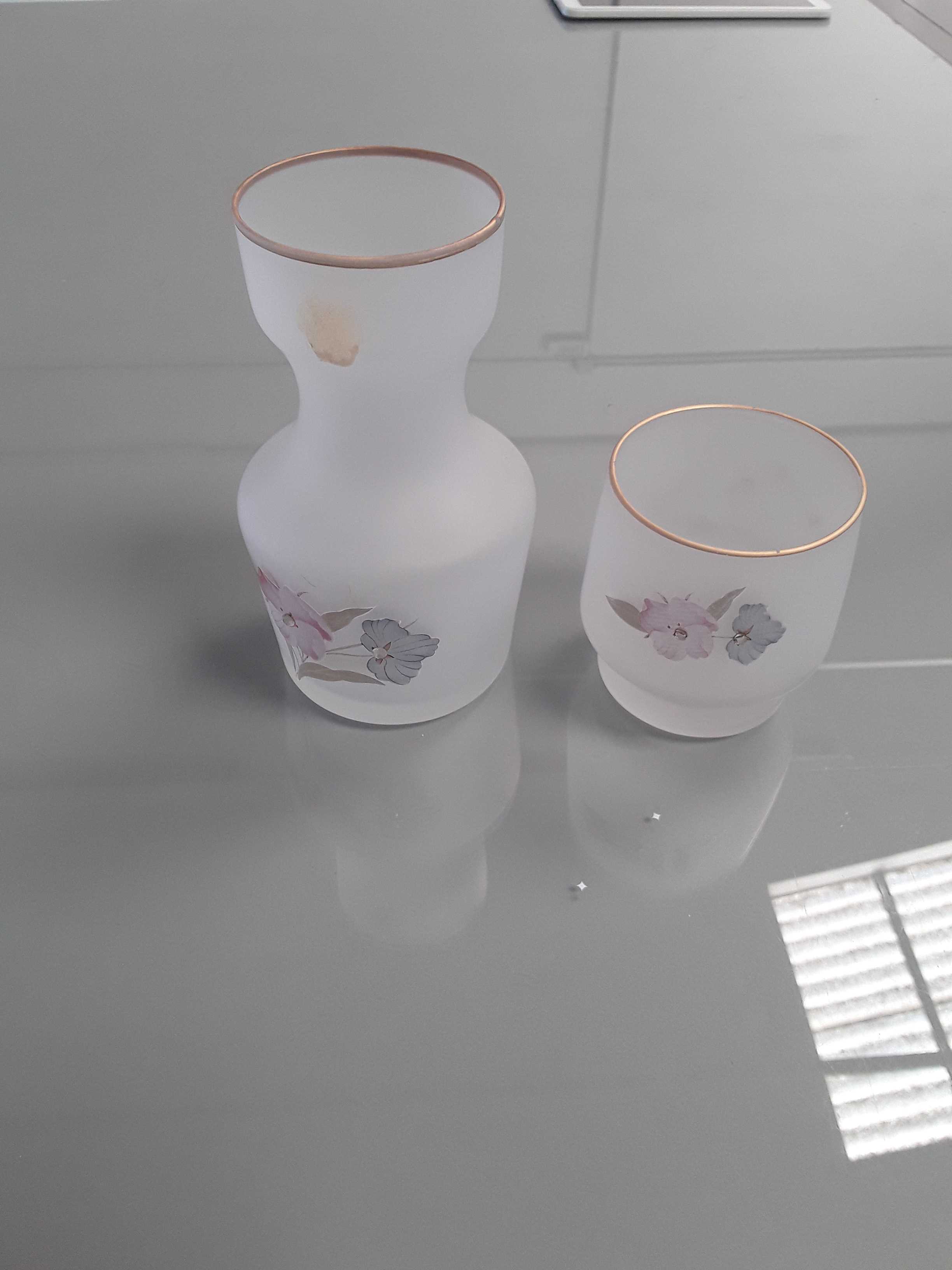 bicchiere con caraffa