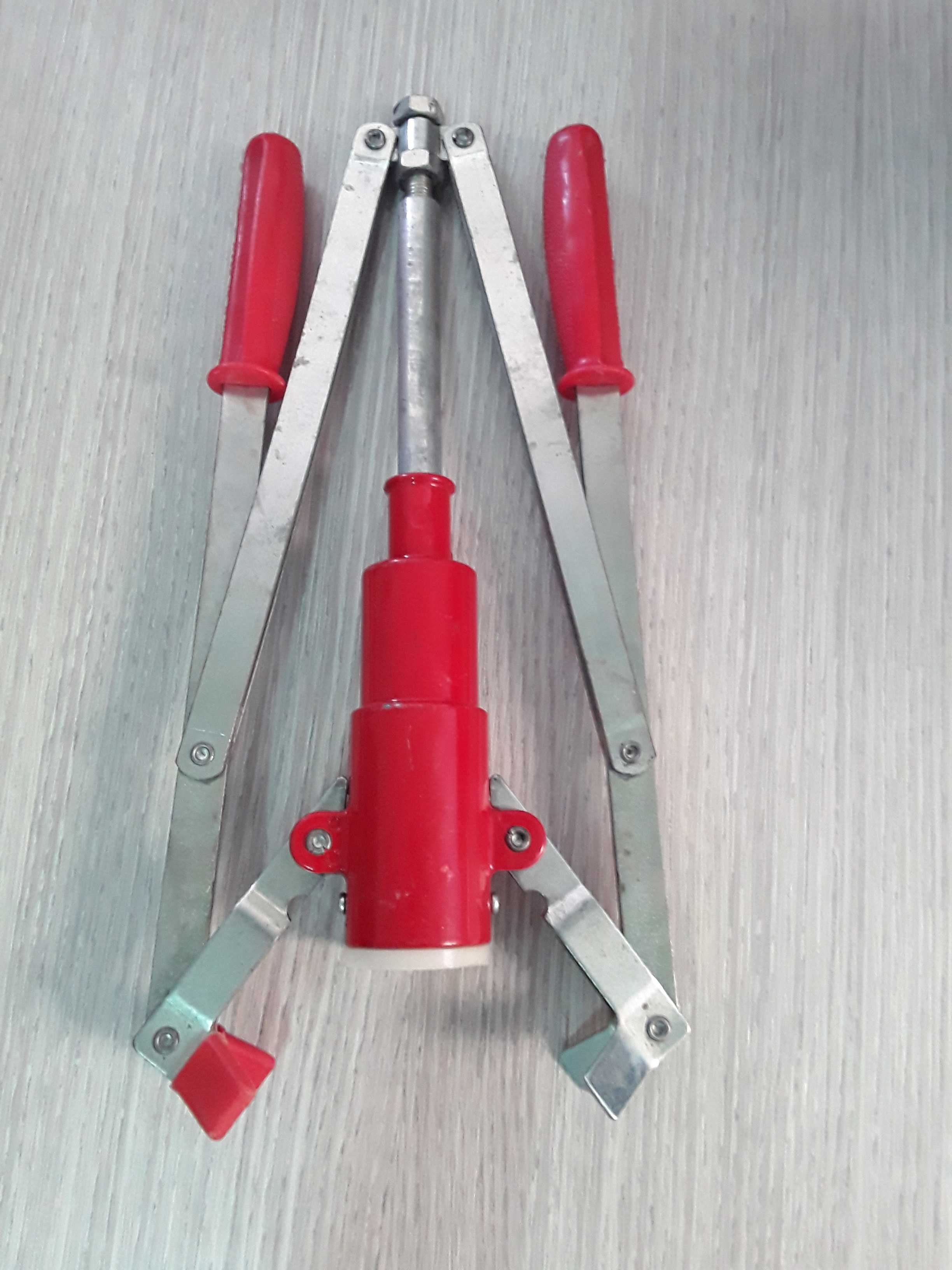 tappatrice per bottiglie 