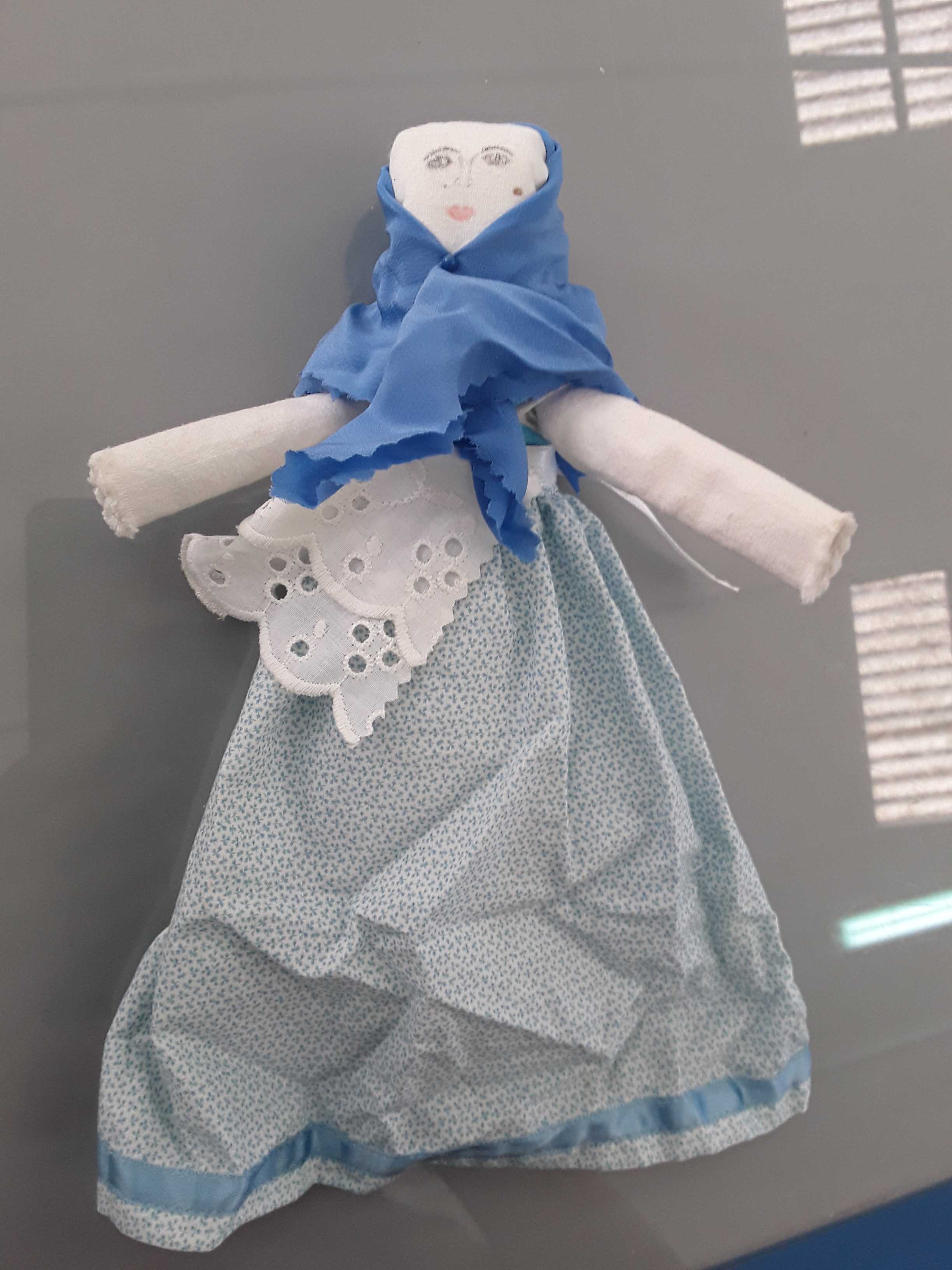 bambola di stoffa