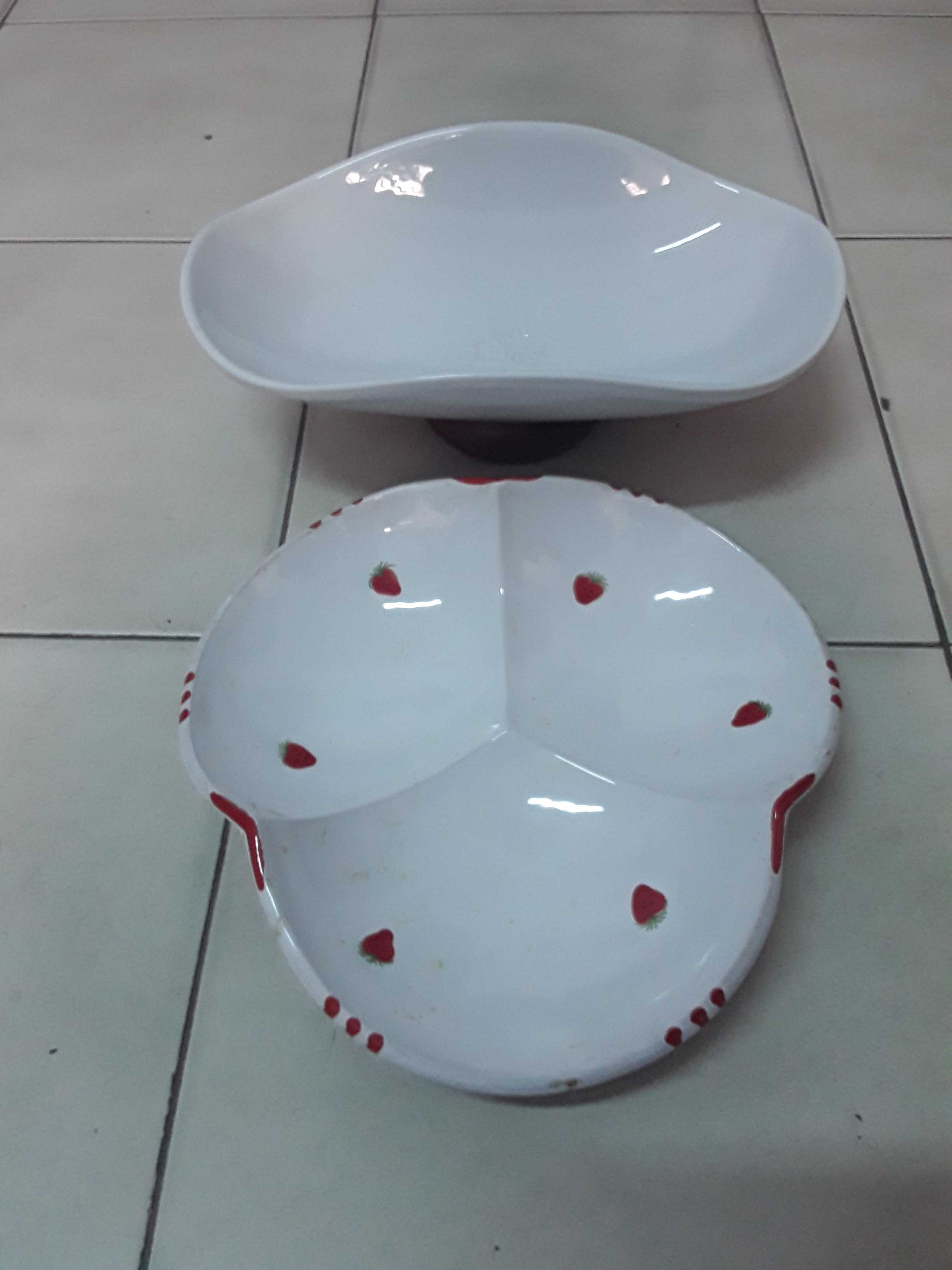 vassoi in ceramica 