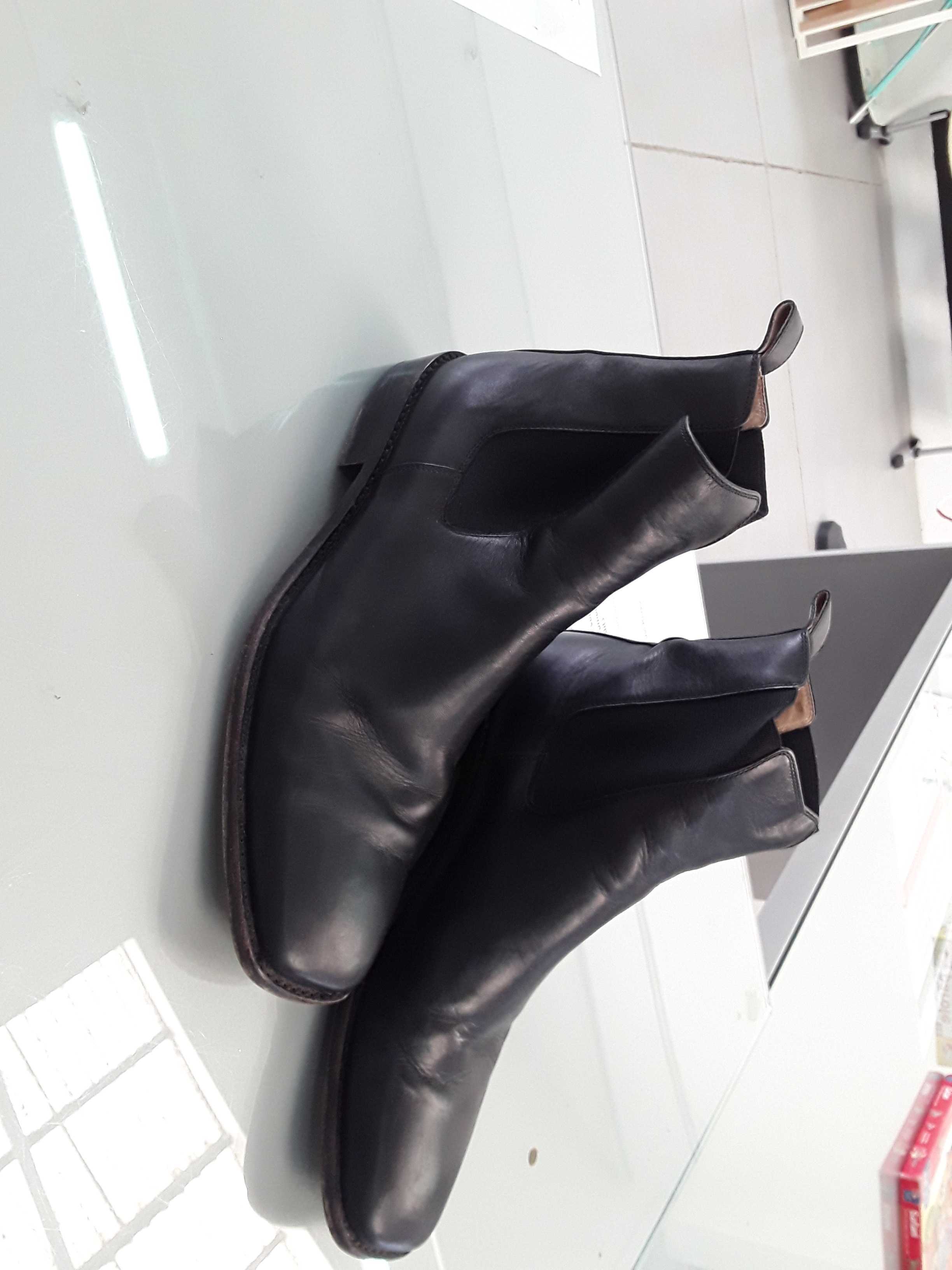 scarpa uomo tg. 42